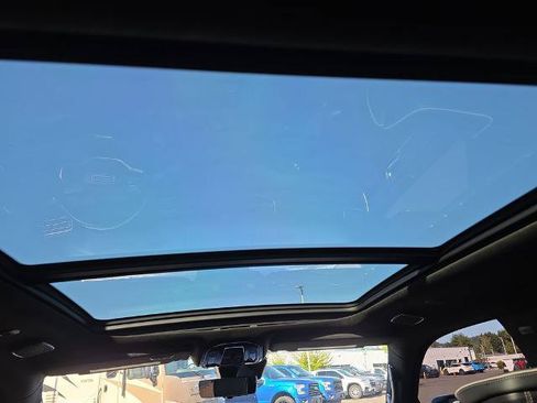 Used 2022 Jeep Grand Wagoneer Series II AWD/4WD image 32