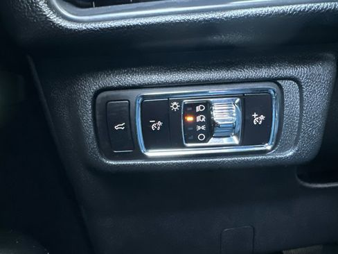 Used 2023 Lincoln Corsair AWD w/ Equipment Group 102A image 24