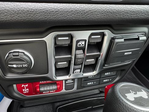 New 2025 Jeep Wrangler Willys image 23