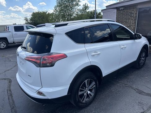 Used 2017 Toyota RAV4 XLE FWD image 7