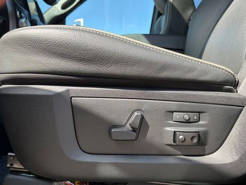 Used 2017 RAM 1500 Limited AWD/4WD image 14