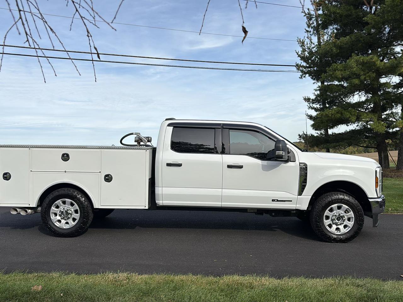 Used 2024 Ford F250 XLT w/ FX4 Off-Road Package AWD/4WD image 5