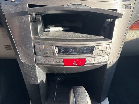 Used 2012 Subaru Outback 2.5i Limited image 21