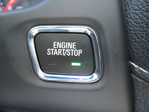 Used 2023 GMC Acadia SLE w/ Driver Convenience Package image 19