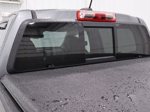 Used 2021 GMC Canyon Denali image 34