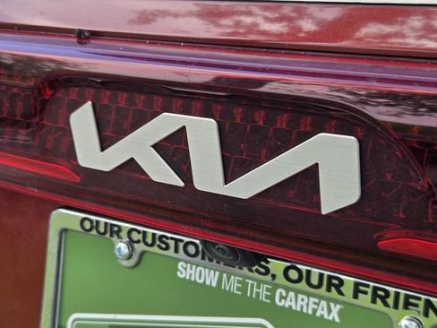 Used 2022 Kia Carnival SX FWD image 10