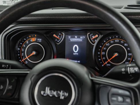 Used 2024 Jeep Wrangler Unlimited Sport image 15