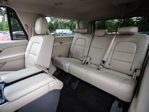 Used 2018 Lincoln Navigator L Reserve w/ Technology Package AWD/4WD image 53
