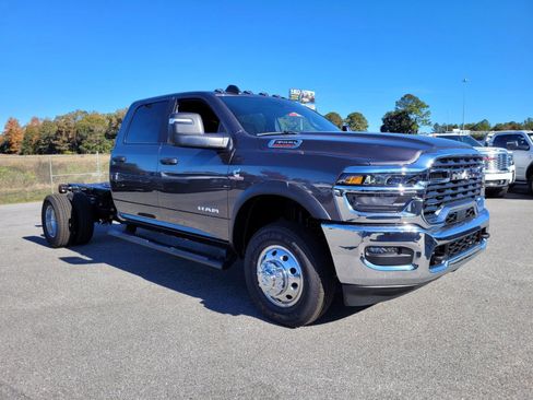 New 2026 RAM 3500 Tradesman image 12