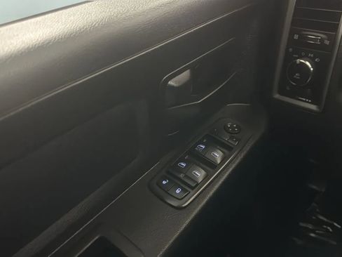 Used 2013 RAM 1500 Express RWD image 16