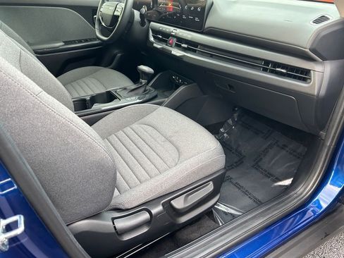 Used 2025 Kia K4 EX image 26