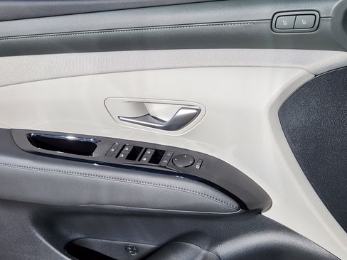 New 2026 Hyundai Tucson Limited image 7