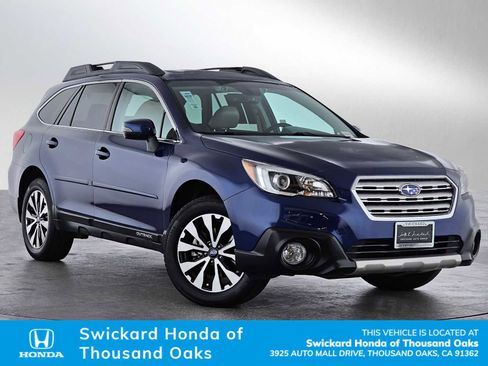 Used 2017 Subaru Outback 2.5i Limited image 1