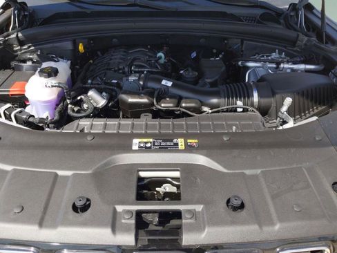 New 2025 Jeep Grand Cherokee Limited RWD image 34