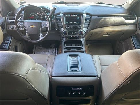 Used 2020 Chevrolet Suburban Premier image 10