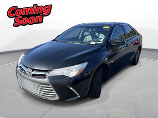 Used 2017 Toyota Camry XLE video 1