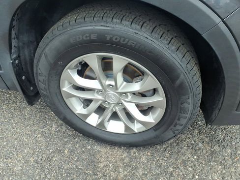 Used 2020 Hyundai Santa Fe SE AWD/4WD image 7