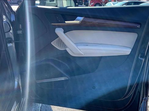 Certified 2022 Audi Q5 2.0T Premium Plus image 23