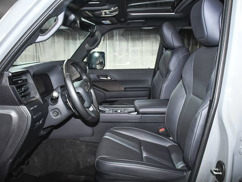 Used 2024 Lexus GX 550 w/ Accessory Package (Z1) AWD/4WD image 44