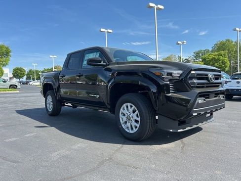New 2026 Toyota Tacoma SR5 AWD/4WD image 3