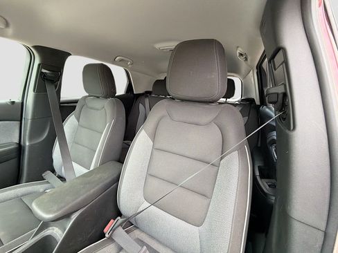 Used 2024 Chevrolet TrailBlazer LT w/ LT Cold Weather Package AWD/4WD image 19
