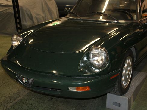 Used 1991 Alfa Romeo Spider Veloce image 2