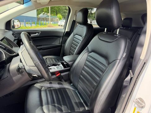 Used 2019 Ford Edge SEL w/ Equipment Group 201A AWD/4WD image 7