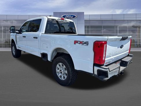 Certified 2024 Ford F250 XLT w/ FX4 Off-Road Package AWD/4WD image 5