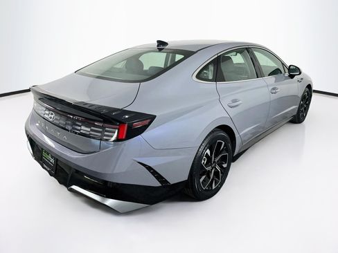 Used 2025 Hyundai Sonata SEL FWD image 9