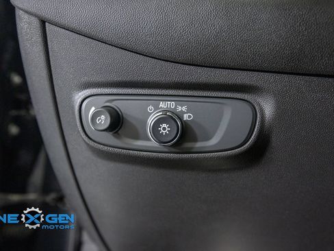 Used 2022 Chevrolet Equinox LT FWD image 13