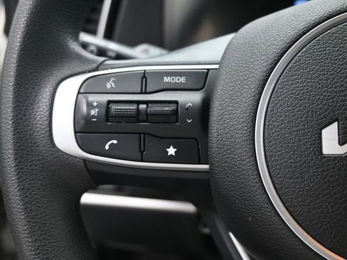 Used 2024 Kia Sportage LX FWD image 21