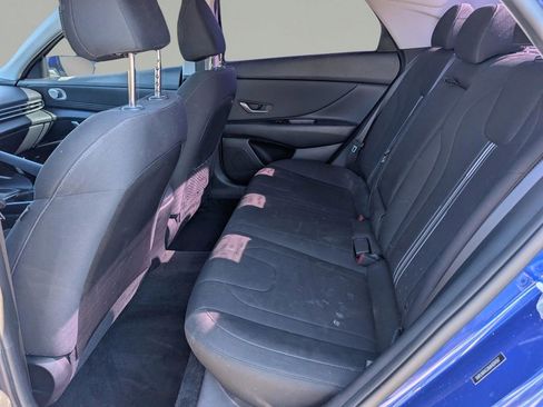 Used 2021 Hyundai Elantra SEL w/ Convenience + Premium Package image 13