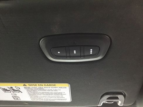 Used 2023 RAM 1500 Big Horn AWD/4WD image 38