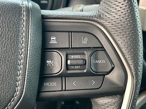 Used 2025 Toyota Tundra SR5 w/ SR5 Premium Package AWD/4WD image 20