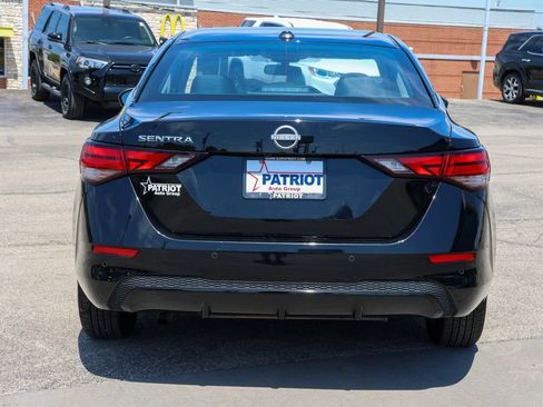 Used 2025 Nissan Sentra SV FWD image 4