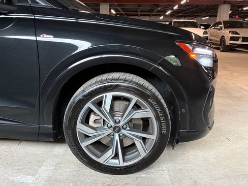 Used 2024 Audi Q4 e-tron Premium Plus AWD/4WD image 11