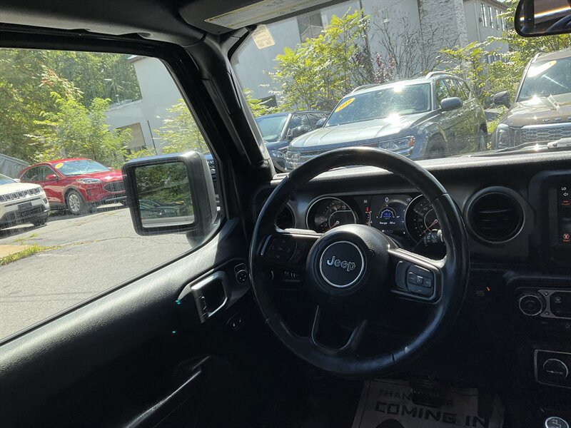 Used 2020 Jeep Wrangler Unlimited Sport S AWD/4WD image 25