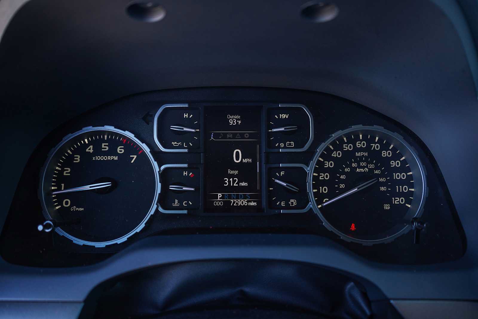 Used 2020 Toyota Tundra SR5 w/ SR5 Leather Package AWD/4WD image 26