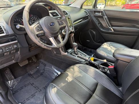 Used 2018 Subaru Forester 2.5i Touring AWD/4WD image 19