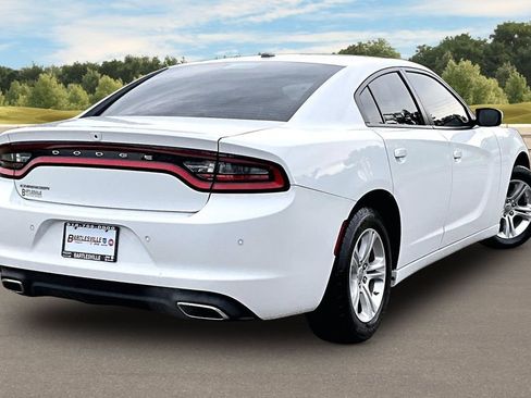 Used 2022 Dodge Charger SXT RWD image 9