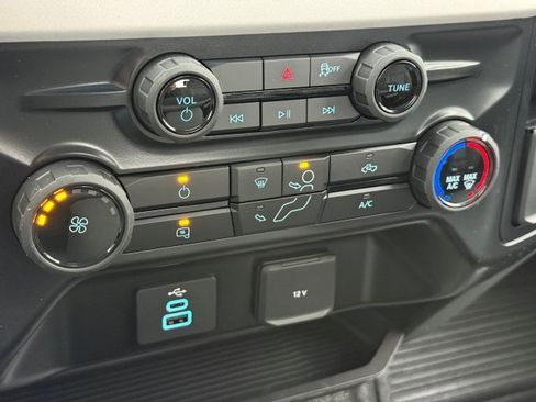 New 2026 Ford F250 XL w/ XL Chrome Package image 27