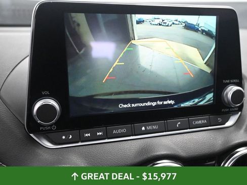 Used 2024 Nissan Sentra SV image 34