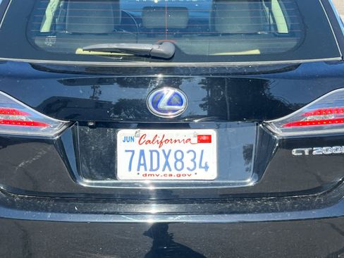 Used 2013 Lexus CT 200h image 16