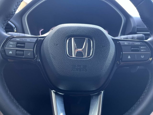 Certified 2025 Honda Pilot Touring image 15