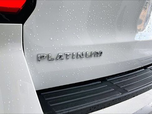 Used 2022 Ford Expedition Platinum image 42