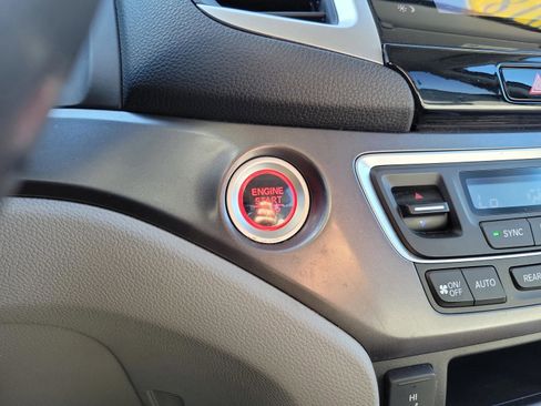 Used 2018 Honda Pilot EX-L image 18