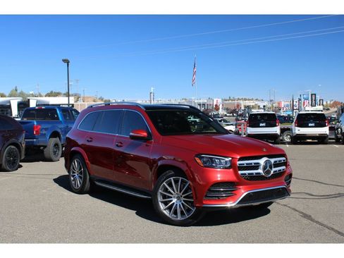 Used 2022 Mercedes-Benz GLS 450 4MATIC image 2