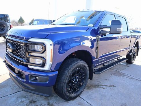 New 2026 Ford F250 Lariat w/ Black Appearance Package AWD/4WD image 12