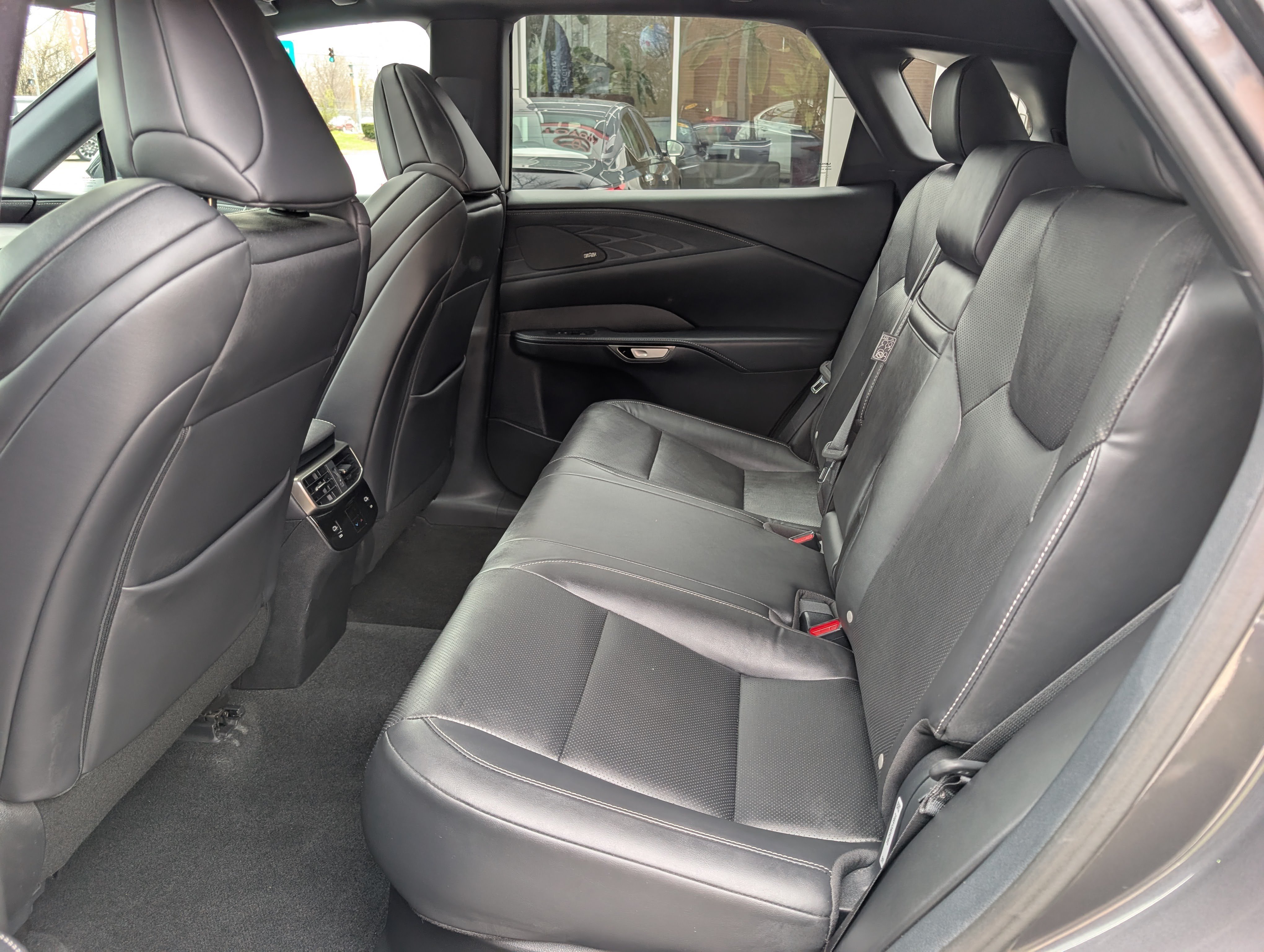 Used 2024 Lexus RX 350 F Sport w/ Convenience Package AWD/4WD image 16