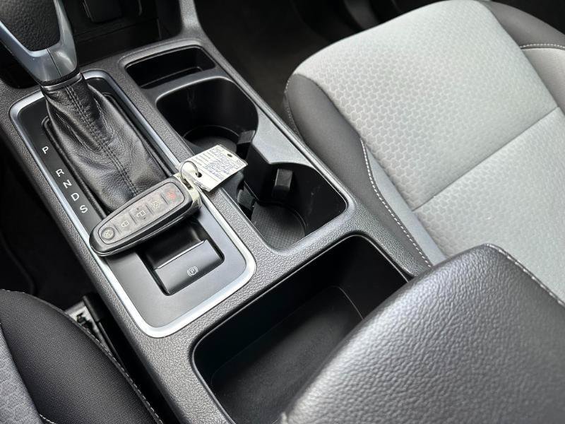 Used 2019 Ford Escape SE FWD image 34